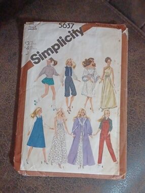 4/$30 Simplicity Sewing Pattern 5637 - Barbie Doll Size Clothes